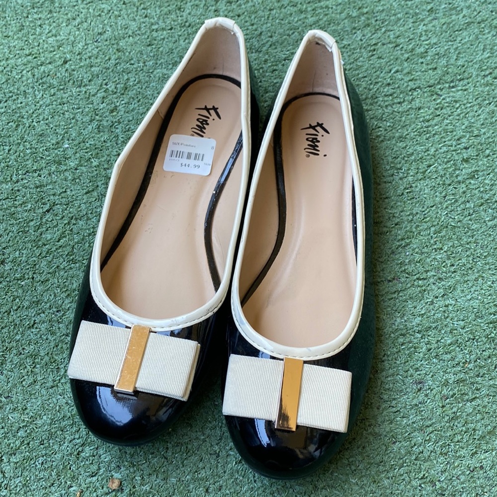 Brand New Fioni Flats
